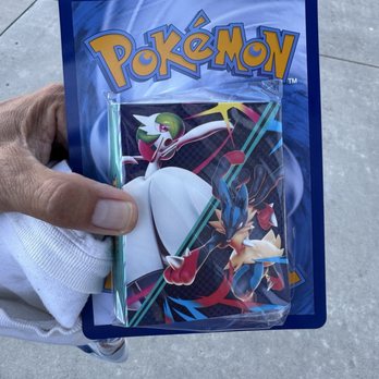 LA Card Dude Show - Card case mini binder for cards - Hobby Shops Near Me - Torrance, California LA Card Dude Show - Card case mini binder for cards - Hobby Shops Near Me - Torrance, California
