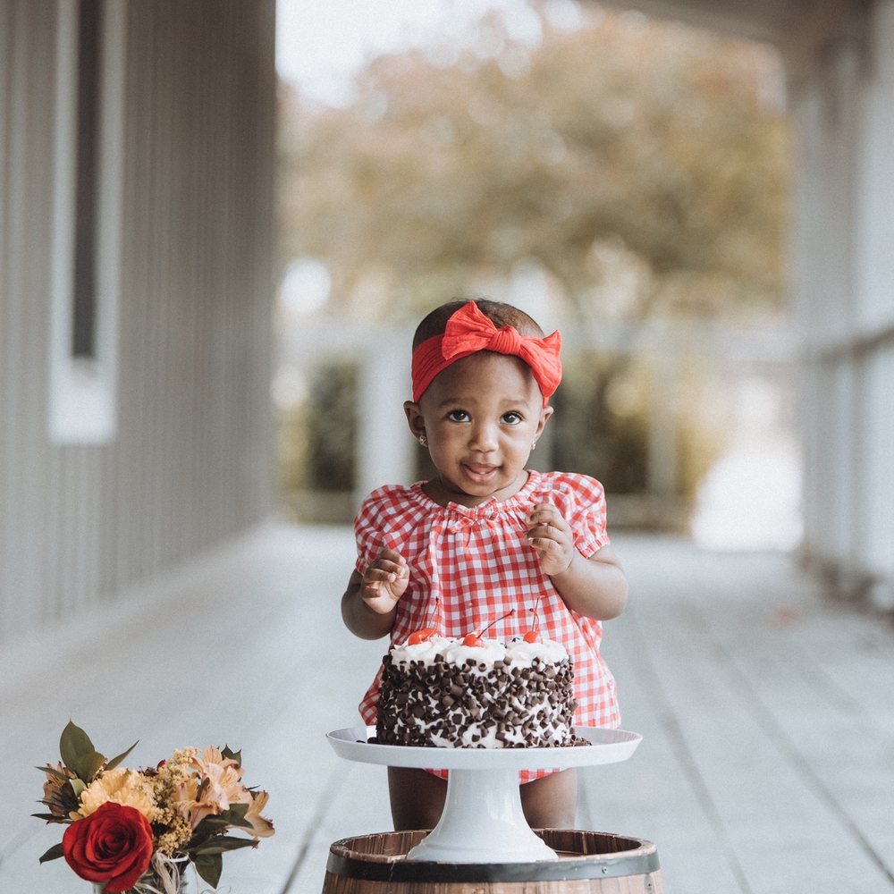 Lucy Thornton Photography - Imrie Rose Cake Smash! - Event Photography Near Me Lucy Thornton Photography - Imrie Rose Cake Smash! - Event Photography Near Me