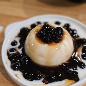 Tina Cake Desserts - Vietnamese Near Me - Vancouver, British Columbia Tina Cake Desserts - Vietnamese Near Me - Vancouver, British Columbia