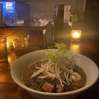 High Five Ramen - Tonkotsu - Ramen Near Me - Chicago, Illinois High Five Ramen - Tonkotsu - Ramen Near Me - Chicago, Illinois
