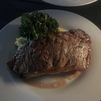 Gozo Kitchen & Lounge - NY steak - Restaurants Near Me - Chino, California