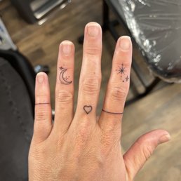 Finger tattoos by Masha Finger tattoos by Masha