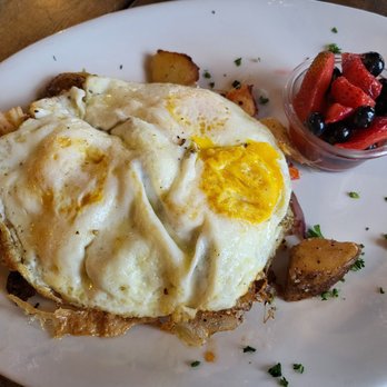 Mama's on the Half Shell - The Lobster Hash - Bars Near Me - Baltimore, Maryland Mama's on the Half Shell - The Lobster Hash - Bars Near Me - Baltimore, Maryland