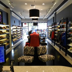 Youngho Lee - View from the back to the front of the store