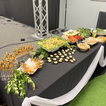 Fine Dine Catering - Appetizers, summer deviled eggs, dip, fresh vegetables - Caterers Near Me