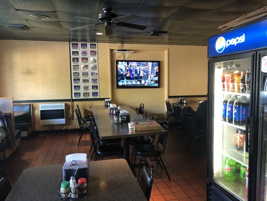 Dauphin Pizza by null