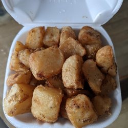 O'shish Taouk - Side of garlic potatoes!