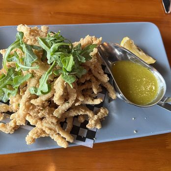 ALBA Restaurant - Fried calamari - Italian Near Me - Jasper, Alberta