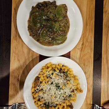 La Bottega - Smoke mushroom ravioli (top), Wild Boar ragu (bottom) - Delis Near Me - Vancouver, Washington La Bottega - Smoke mushroom ravioli (top), Wild Boar ragu (bottom) - Delis Near Me - Vancouver, Washington