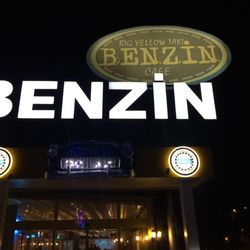 Big Yellow Taxi Benzin Cafe