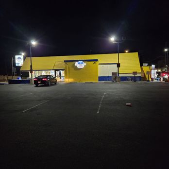 Hamburger Stand - Burgers Near Me - El Centro, California
