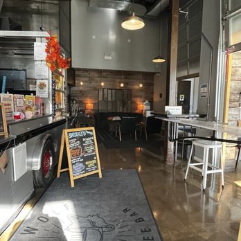 Werewolf Coffee Bar - Seating - Coffee & Tea Near Me - Chicago, Illinois