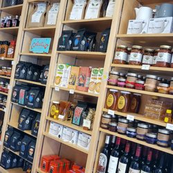 Simple Bakery & Market