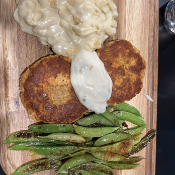 Vinland Winery - First time visit. Please tell the chef to remove the strings from the snap peas prior to cooking. - Wineries Near Me - Fort Wayne, Indiana Vinland Winery - First time visit. Please tell the chef to remove the strings from the snap peas prior to cooking. - Wineries Near Me - Fort Wayne, Indiana