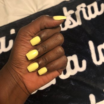 Bella Mia Nails & Spa - Gel app - Nail Salons Near Me - Las Vegas, Nevada
