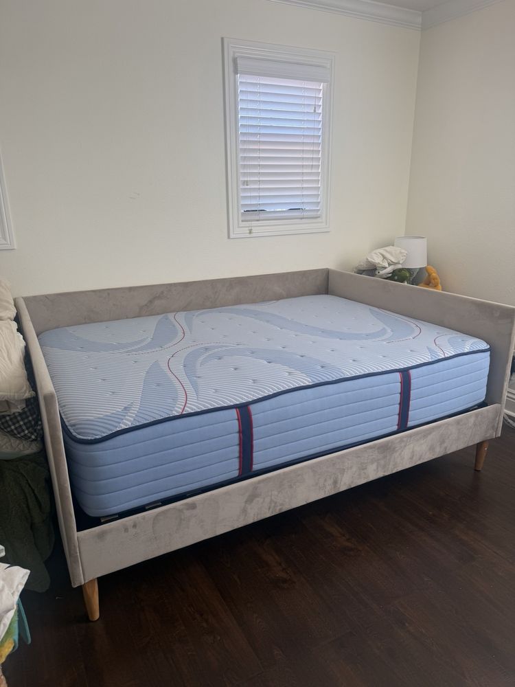 Chillin' Mattress