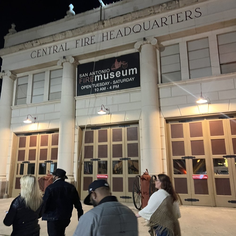 Bad Wolf Ghost Tours - Historical Tours Near Me - San Antonio, Texas