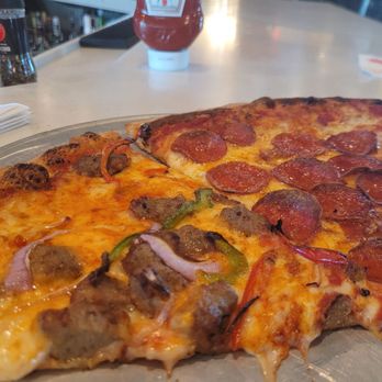 Empire Pizza Bar Mint Hill - Pepperoni and Sausage single slices - Pizza Near Me - Mint Hill, North Carolina Empire Pizza Bar Mint Hill - Pepperoni and Sausage single slices - Pizza Near Me - Mint Hill, North Carolina