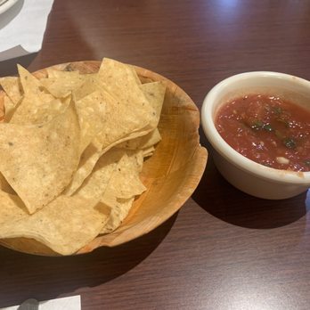 Mexico 1900 Restaurant - Complimentary chips and salsa - Mexican Near Me - La Mirada, California Mexico 1900 Restaurant - Complimentary chips and salsa - Mexican Near Me - La Mirada, California