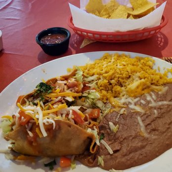 El Paso Restaurant - 2 taco dinner - Mexican Near Me - Coral Springs, Florida El Paso Restaurant - 2 taco dinner - Mexican Near Me - Coral Springs, Florida
