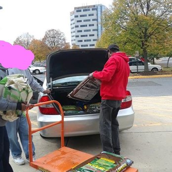 The Home Depot - Manager just said the guy was a vendor and loading mulch was not his job.smh. - Hardware Stores Near Me - Oxon Hill, Maryland The Home Depot - Manager just said the guy was a vendor and loading mulch was not his job.smh. - Hardware Stores Near Me - Oxon Hill, Maryland