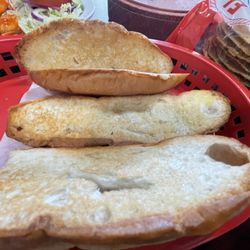 Mariscos Almada - Grilled bread with entre