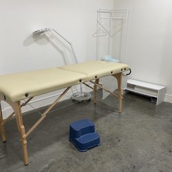 Comme Waxing - Inside