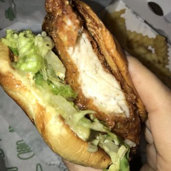 Shake Shack Novi - Juice Bars & Smoothies Near Me - Novi, Michigan