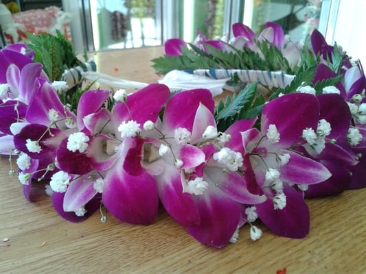 Cindy's Lei & Flower Shoppe by null