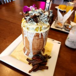 Ven pa’Ca Food Truck - Steak mofongo