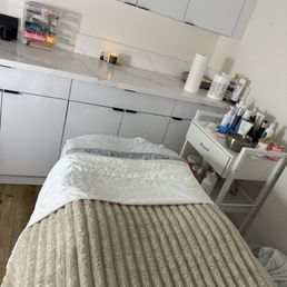 Relaxing environment for a facial! Relaxing environment for a facial!