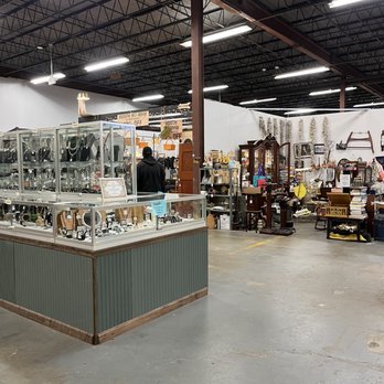The Slatington Marketplace - Antiques Near Me - Slatington, Pennsylvania