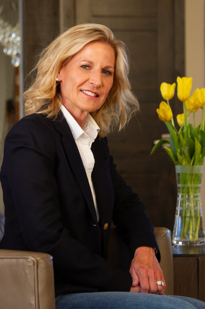 ANNE V LINDBLOM LIV SOTHEBY’S INTERNATIONAL REALTY Contact Agent