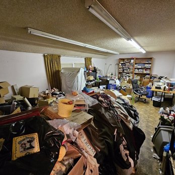 Clutter and Hoarding Pros - Junk Removal & Hauling Near Me Clutter and Hoarding Pros - Junk Removal & Hauling Near Me