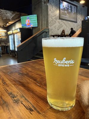 Reuben's Brews - Downtown Seattle Taproom by null