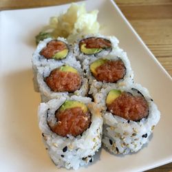 Wokcano - Spicy Tuna Roll 8/10