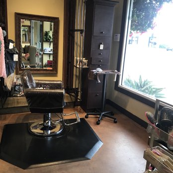 Casa De Bellini Salon - Blow Dry/Out Services Near Me - Whittier, California