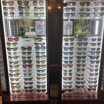 Hendersonville Opticians - Largest selection of Maui Jim sunglasses in area - Eyewear & Opticians Near Me - Hendersonville, North Carolina Hendersonville Opticians - Largest selection of Maui Jim sunglasses in area - Eyewear & Opticians Near Me - Hendersonville, North Carolina