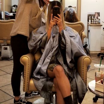 ssooniestyle - In the chair. Getting my hurrr didddd. - Hair Salons Near Me - Los Angeles, California