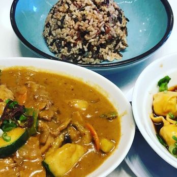 Green Zone - Curry chicken and spicy wonton - Organic Stores Near Me - Temple City, California Green Zone - Curry chicken and spicy wonton - Organic Stores Near Me - Temple City, California