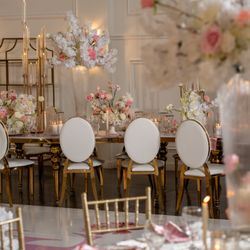 The Grand Upper Room - Decor Photo
