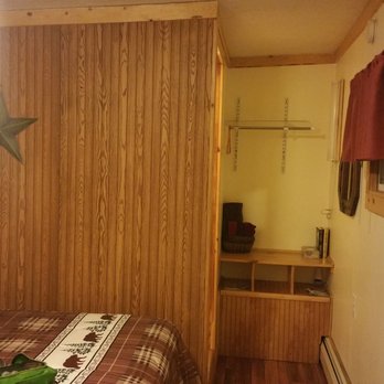 Endless Mountains Motel LLC - Bed, window, and bathroom shelf - Hotels Near Me - Dushore, Pennsylvania