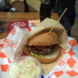 Republika Burgera - Cheese (zestaw - frytki i Bolesław: 21 zł)