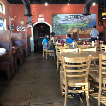 El Cabrito - More dining area with benches on all sides of walls. - Mexican Near Me - St Robert, Missouri