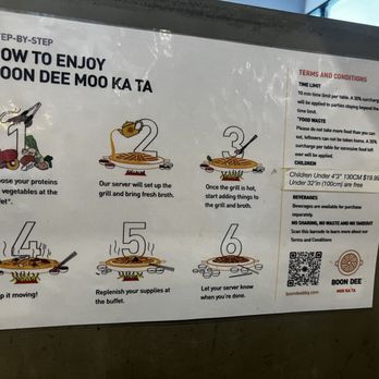 Boon Dee Moo Ka Ta - Thai Near Me - Flushing, New York