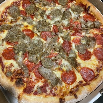 Kasa's Pizza - Meat Lovers Pizza - Pizza Near Me - Cresco, Pennsylvania