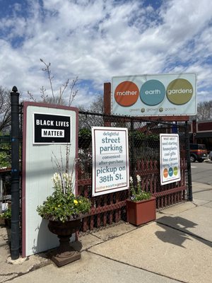 MOTHER EARTH GARDENS - Updated July 2025 - 13 Photos & 46 Reviews