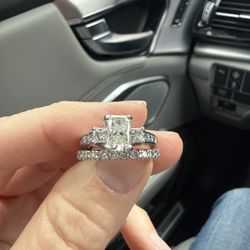 Koop Diamond Cutters - Diamond was reset into original setting and looks amazing