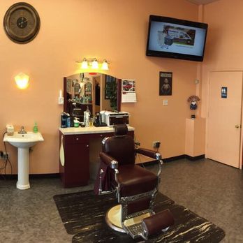 Hoffman Heights S&R Barber Shop - Barbers Near Me - Aurora, Colorado Hoffman Heights S&R Barber Shop - Barbers Near Me - Aurora, Colorado