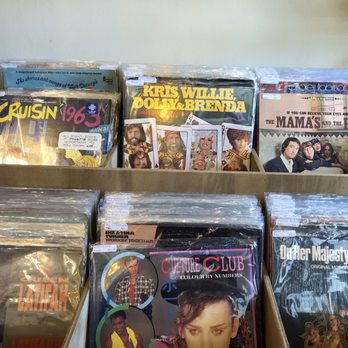Go2Girlz - Vinyls - Antiques Near Me - Tehachapi, California